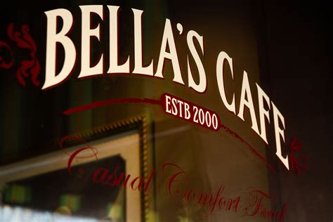 Bellas cafe - What could round up a sunny afternoon better than a big coupe of ice cream, freshly baked cake or a cup of exquisite coffee? In our café we offer our guests delicious homemade treats.